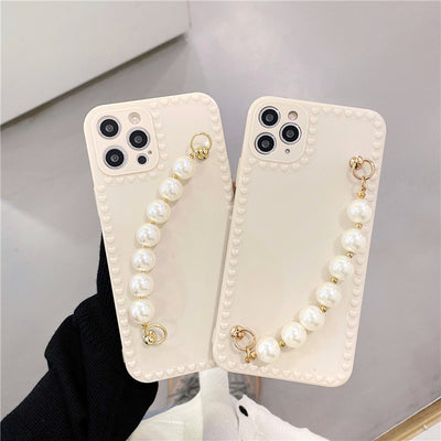 Funda para iPhone con Pulsera de Perlas - Protección Integral y Elegancia - Image 4