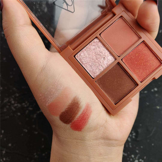 Paleta de Sombras con Brillo Perlado - Image 32