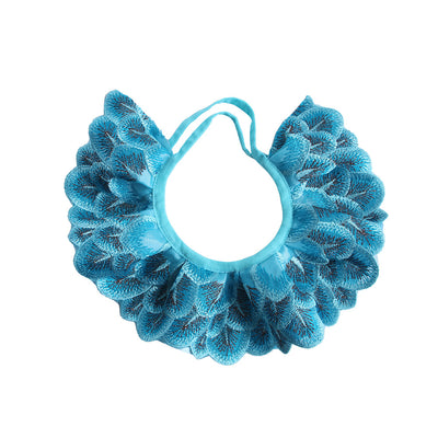 Pañuelo de Encaje Bordado con Plumas de Pavo Real - Image 4