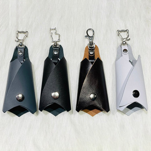 Estuche de Cuero para Llaves con Diseño Cute de Murciélago - Image 13