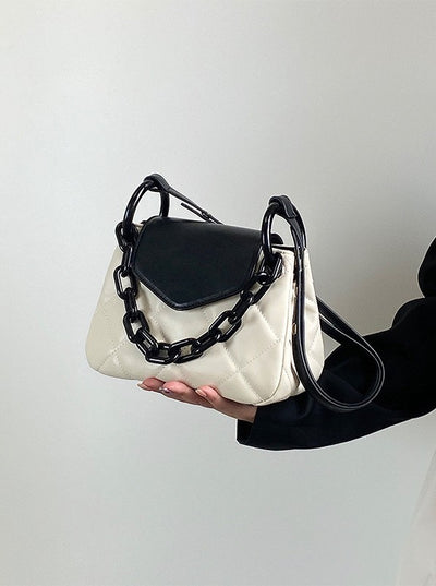 Bolso Cuadrado Pequeño con Cadena de Una Sola Asa - Image 4