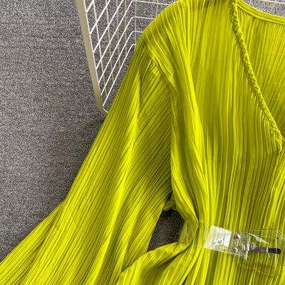 Blusa Suelta de Gasa con Escote en V y Pliegues - Image 14