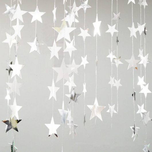 Guirnalda Decorativa de 4 Metros con Estrellas y Flores de Cartulina Perlada para Eventos - Image 8
