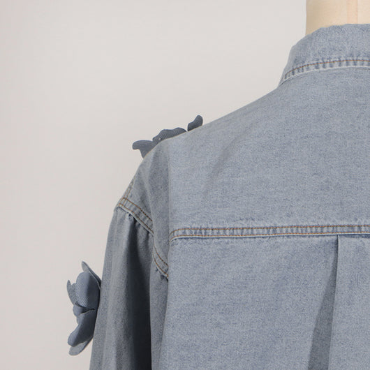 Blusa Denim con Flores 3D - Estilo Minimalista para Verano - Image 12