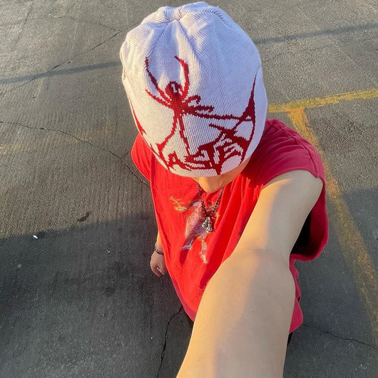 Gorro Tejido con Araña Bordada - Estilo Y2K Urbano para Otoño Invierno