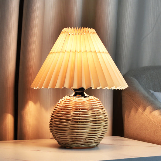 Lámpara de Mesita de Noche con Pliegues - Iluminación Elegante para tu Dormitorio - Image 12