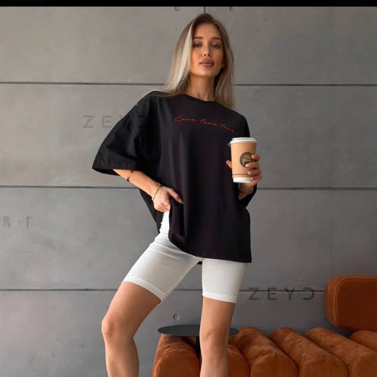 Camiseta de Algodón Estampada con Mensaje Dulce para el Día a Día - Image 2