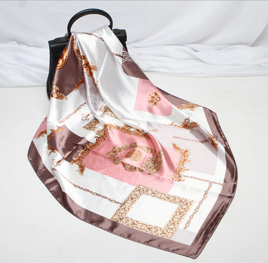 Pañuelo de Seda Estampado Cuadrado - Image 5