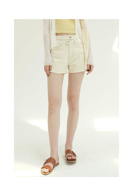 Shorts de Mezclilla Beige con Flecos Versátiles para Mujer - Image 2