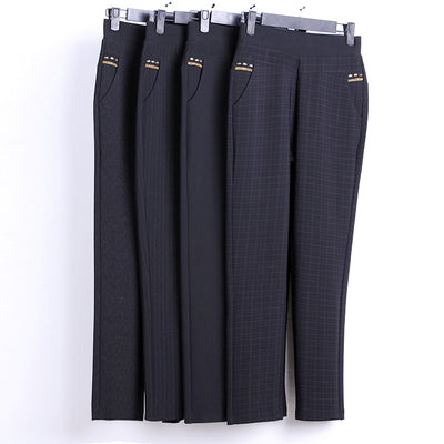 Pantalones Negros Talla Grande para Mujer con Cintura Ajustada y Corte Recto - Image 6