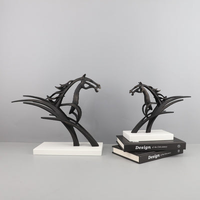 Escultura Decorativa de Caballo en Metal para el Hogar - Image 2