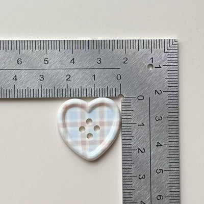 Botón Decorativo de Corazón a Cuadros - Image 17