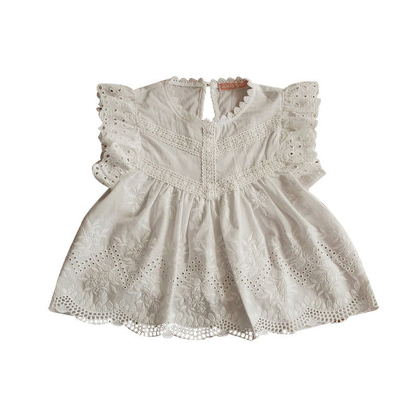 Playera Niña con Detalles de Corte y Mangas Volantes