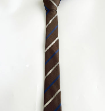 Corbata Universitaria Diseño Coreano - Camisa de Estilo College - Image 9