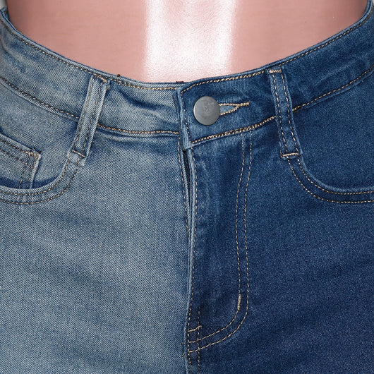 Shorts de Mezclilla con Bloques de Color y Flecos - Image 7