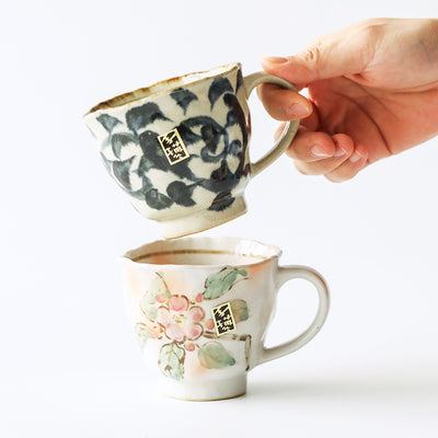 Taza de Cerámica Artesanal Pintada a Mano con Diseño Vintage - Image 9