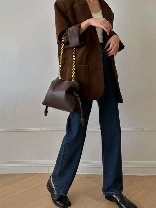 Bolso Bandolera de Cuero Vacuno Tipo Bucket para Mujer - Image 8