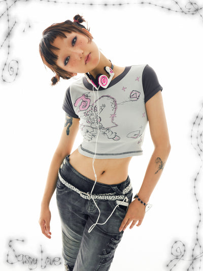 Camiseta Gris Claro para Niña con Estampado Pintado a Mano - Image 12
