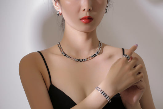 Juego de Aretes y Collar de Diamantes Estilo Coreano - Image 23