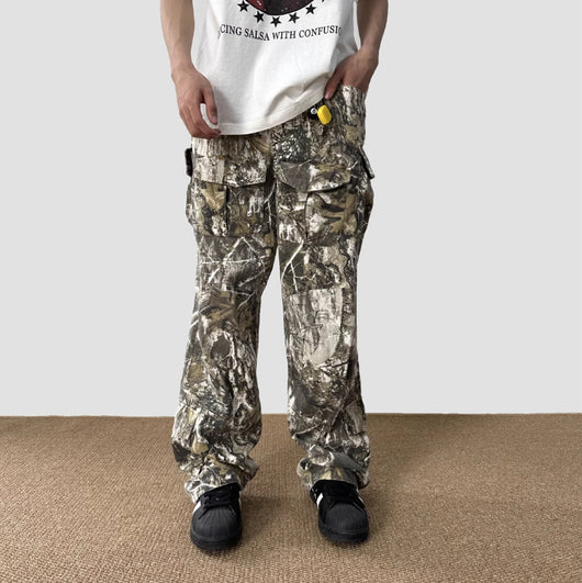 Overol Recto Desgastado con Estampado Camuflaje Vintage