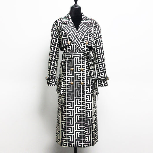 Gabardina Larga Negra Estampada