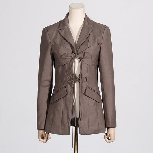 Blazer Asimétrico con Escote V y Detalles Calados - Image 21