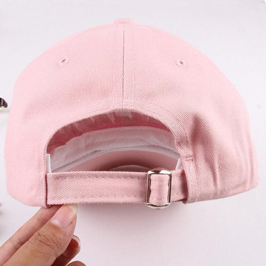 Gorra de Béisbol con Letras Bordadas y Protección Solar - Image 8
