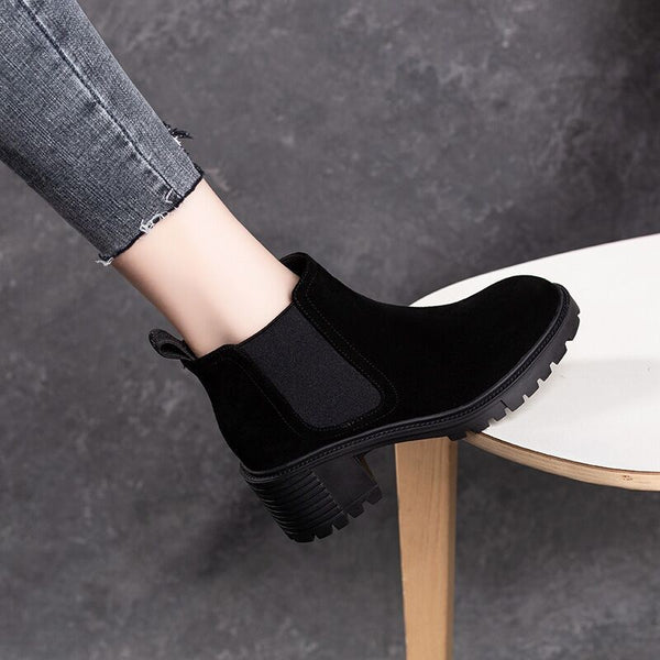 Botas Cortas Minimalistas Tide - Diseño Simple y Versátil