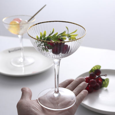 Vaso Elegante para Helado con Borde Dorado y Rayas de Cristal - Image 11
