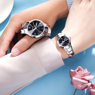 Reloj de Dama Acero Tungsteno Cuarzo Resistente al Agua con Esfera Luminosa