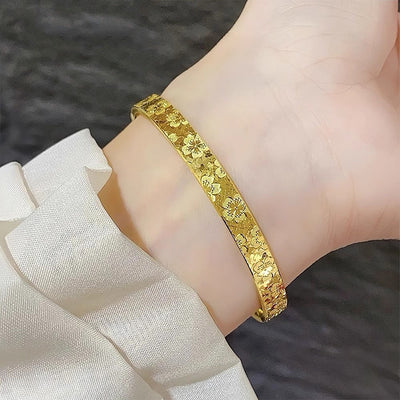 Pulsera Sakura de Hielo Triturado para Mujer - Diseño Premium de Alto Brillo - Image 13