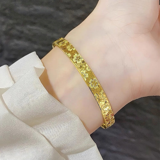 Pulsera Sakura de Hielo Triturado para Mujer - Diseño Premium de Alto Brillo - Image 13