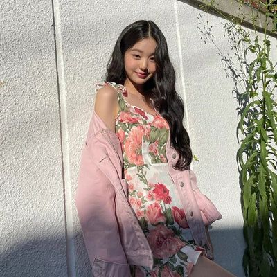 Vestido Strapless de Chifón Ajustado con Estampado Elegante