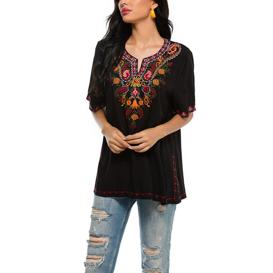 Blusa Suelta Estampada con Bordados Artesanales - Image 2