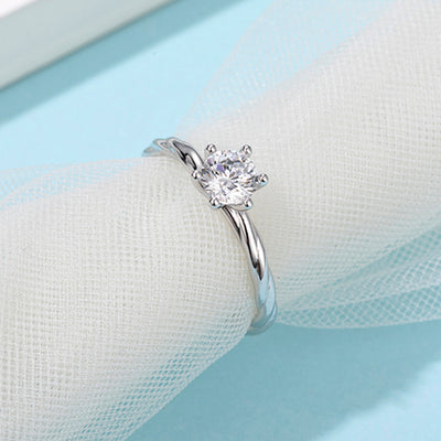 Anillo de Moissanita de 0.5 Quilates con Diseño Clásico de Seis Puntas - Image 10