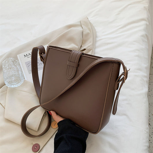 Bolso Mensajero de Gran Capacidad para Commute y Viajes - Image 6