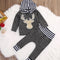 Conjunto Deportivo con Capucha y Diseño de Rayas Estampadas