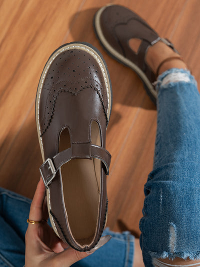 Zapatos de Tacón Retro Británico con Hebilla Calada - Image 9