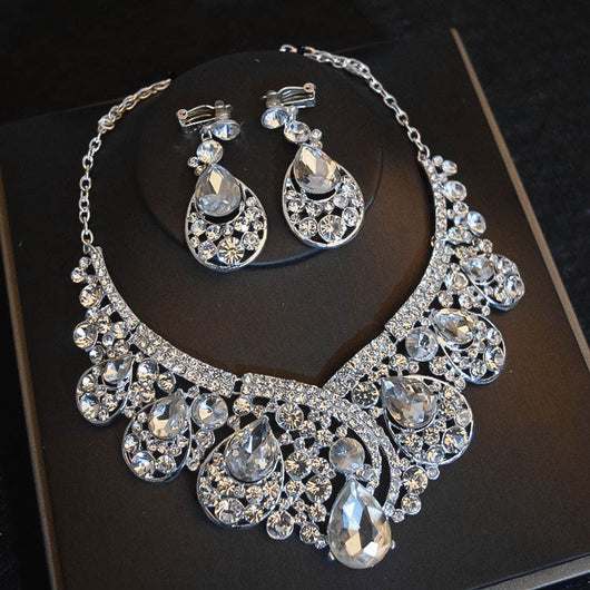 Set de Accesorios Nupciales: Corona, Collar y Aretes para Novia - Image 3