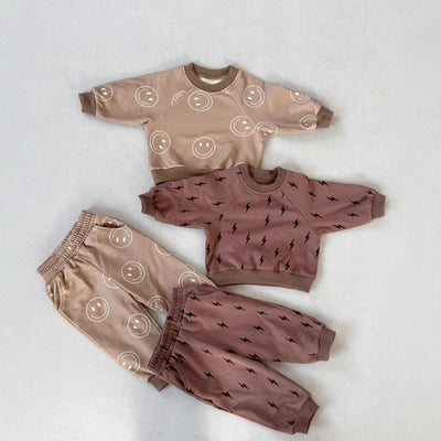 Conjunto de Sudadera Infantil Estilo Nórdico con Estampado - Image 4