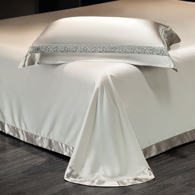 Juego de Cama Satinado de Algodón Sedoso con Detalles Calados - Image 14