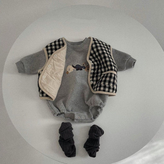 Mameluco Bebé Cuello Redondo Manga Larga con Diseño Triangular