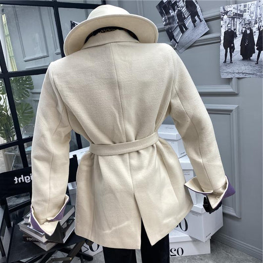 Traje Ejecutivo Doble Botonadura con Puños Ajustables para Mujer - Image 4