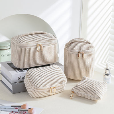 Juego de Bolsas de Viaje para Maquillaje de Franela - Set de 4 Piezas - Image 6