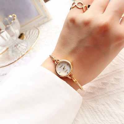 Reloj de Cuarzo Dorado Retro para Mujer - Image 13