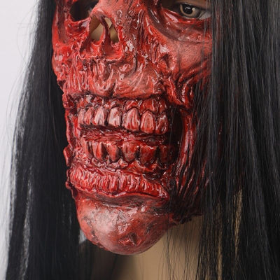 Máscara de Calavera Sangrante para Halloween y Eventos - Image 5