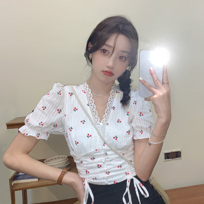 Blusa Floral Rejuvenecedora de Manga Corta