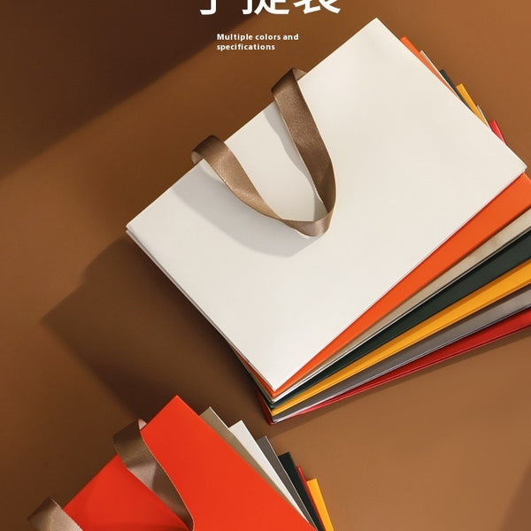 Bolsa de Mano Narciso con Diseño de Montaña y Río