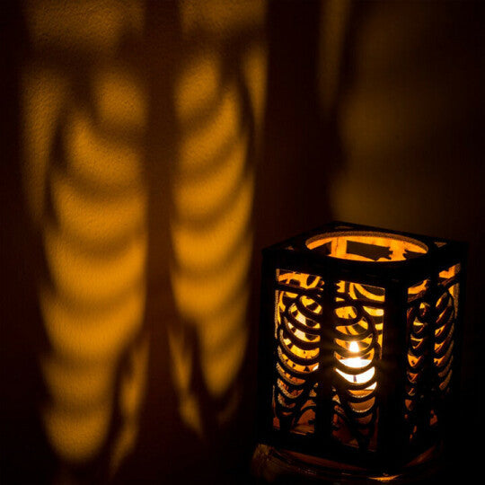 Lámpara de Sombras Halloween - Calavera y Costillas