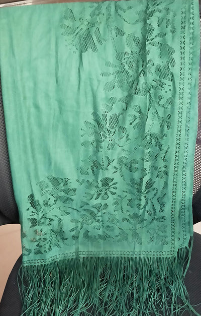 Pañuelo Hijab Encaje Calado Color Sólido con Borlas - Image 13